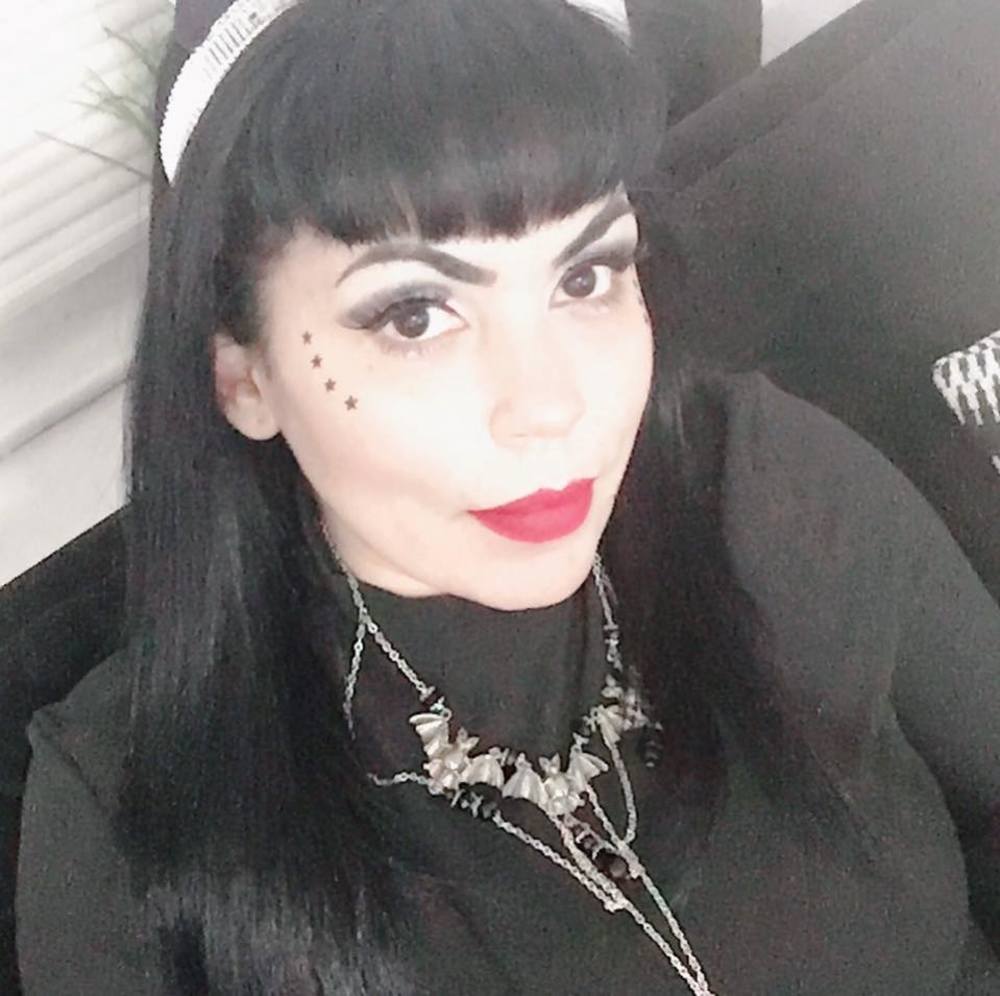 Meet your Posher, Sandra